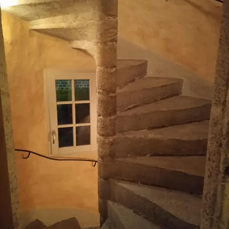 Face A Face Epoustouflant Avec La Cathedrale ! Frühstückspension